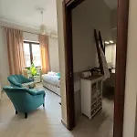Seasuntour - Over The World Bed and Breakfast 3*