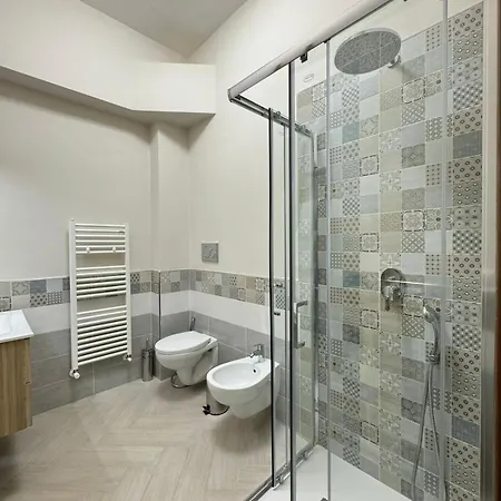 Over The World Nocleg ze śniadaniem