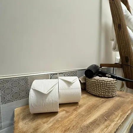 Over The World Oda ve Kahvaltı *